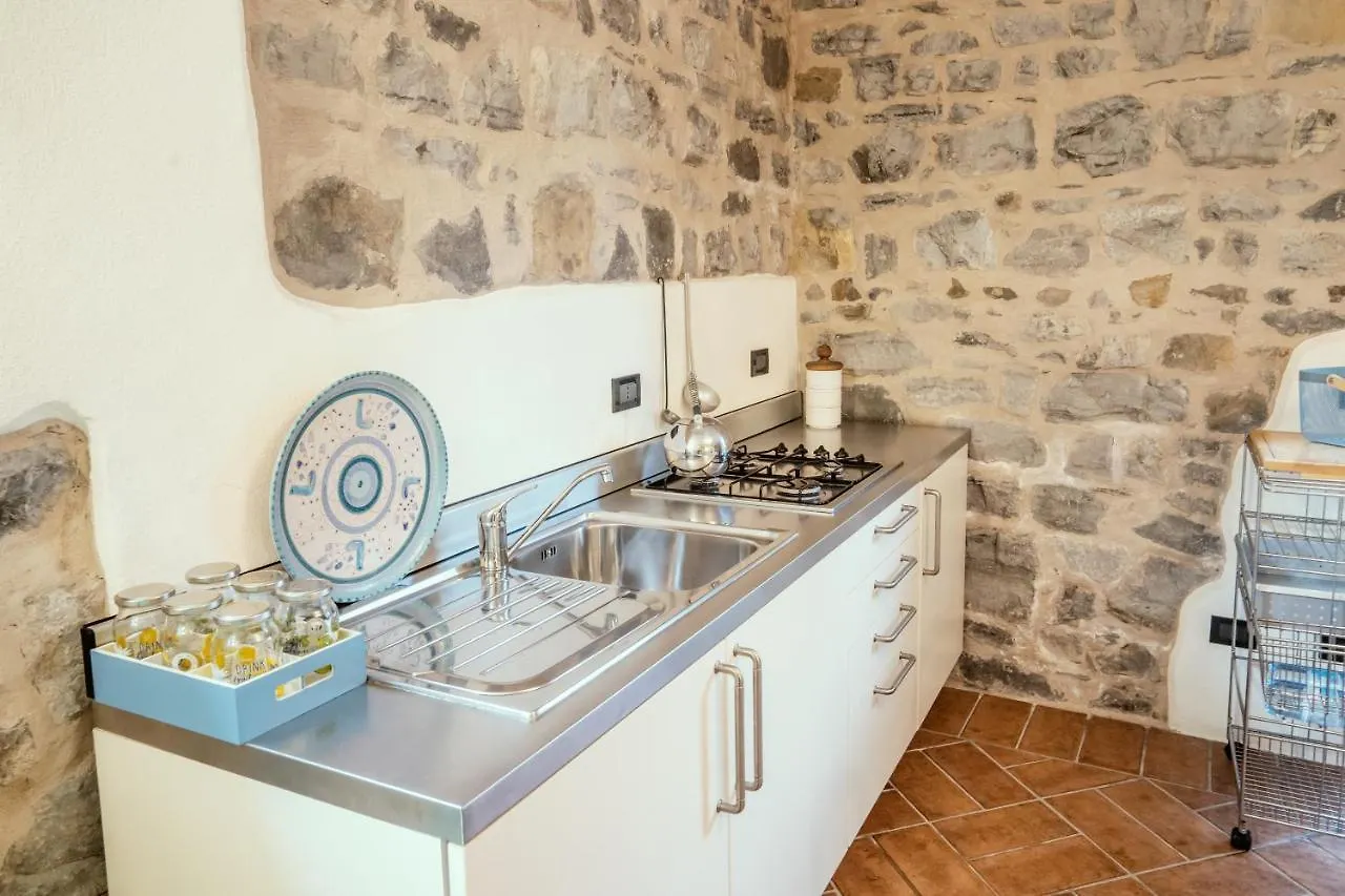 Un Posto Davvero Unico! Marone Apartamento