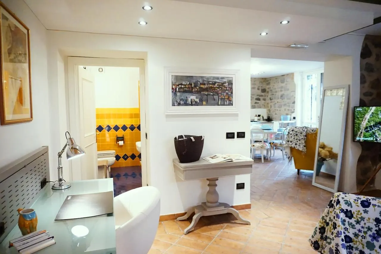 Apartamento Un Posto Davvero Unico! Marone